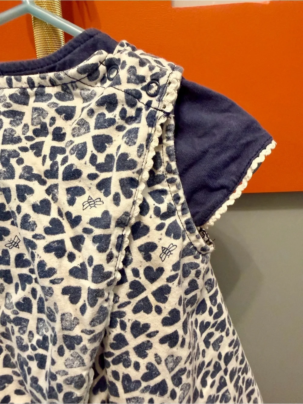 Burt’s Bees Baby Blue Bee Heart Pattern Smock Romper 24 months
